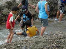 子どもたちが水に親しむ貴重な機会となっている「伊川リバーフェスタ」