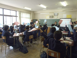 神戸市内の小学校・中学校で学校業務全般をサポート