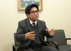 経営学部准教授 島永 和幸