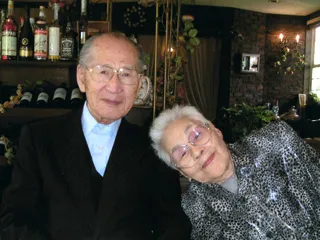 饭田忠雄先生夫妇(2002年摄于西餐店)