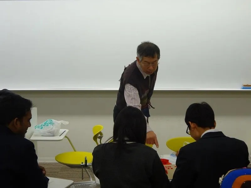 教育連携 附属中学校 高等学校の生徒が3dプリンターで作成した義手部品の組立会を実施しました 学校法人神戸学院 教育連携 附属中学校 高等学校の生徒が3dプリンターで作成した義手部品の組立会を実施しました 学校法人神戸学院