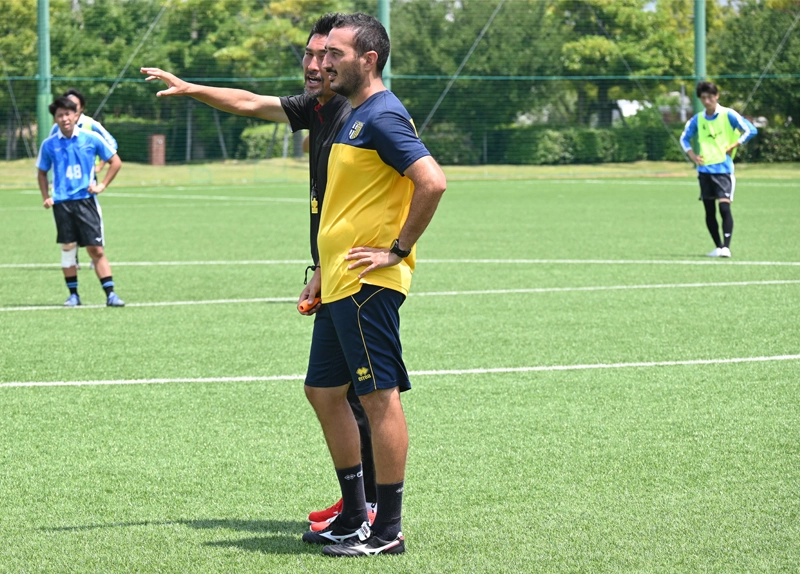 体育会サッカー部がイタリアの A C パルマアカデミー コーチを招き戦術トレーニング 神戸学院大学 Sports Culture