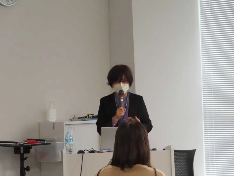 新居田久美子講師