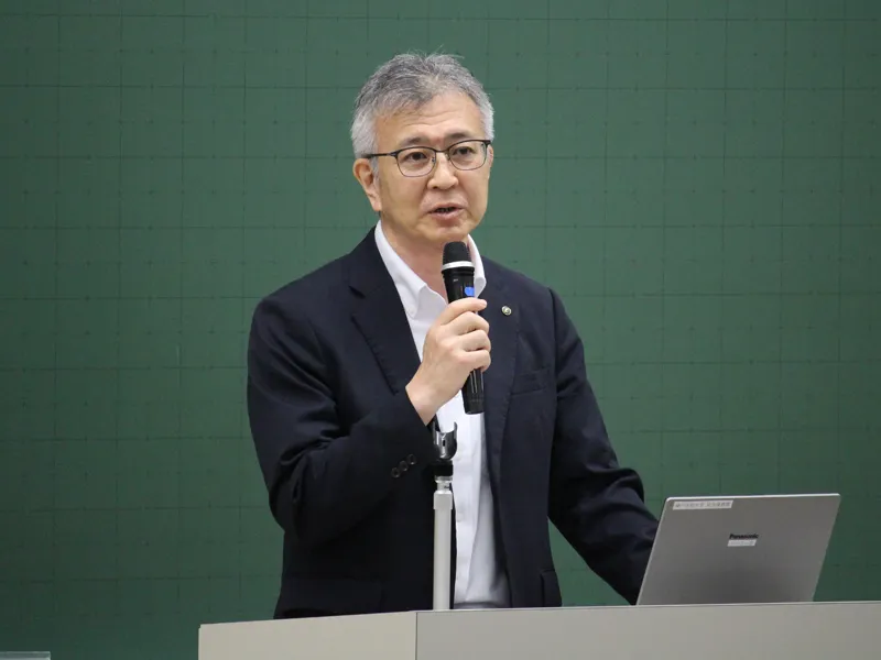 講義する辰馬代表取締役社長