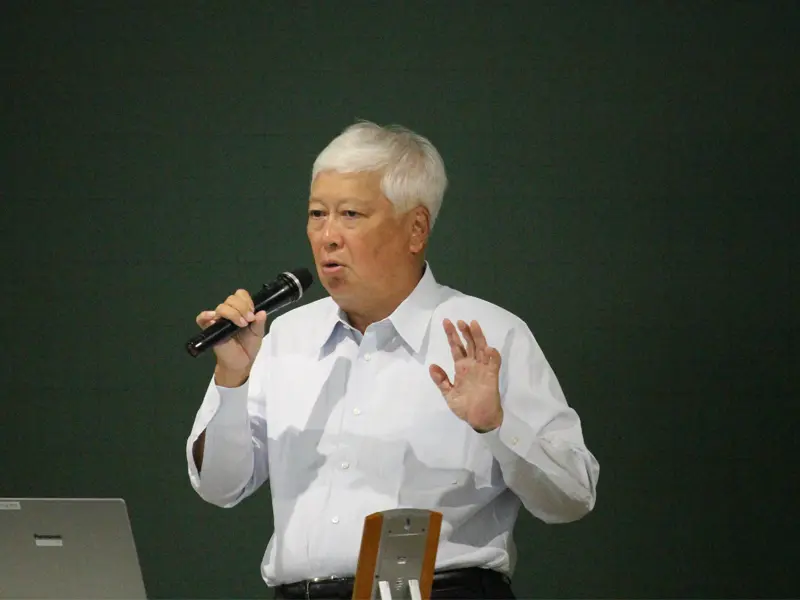 講義する武市会長