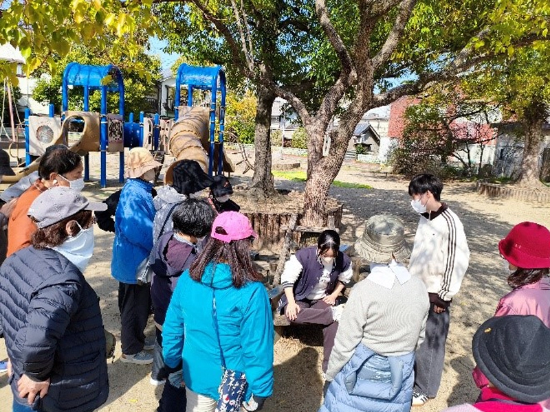 多くの参加者で盛況の「公園てくてく健康づくり教室」