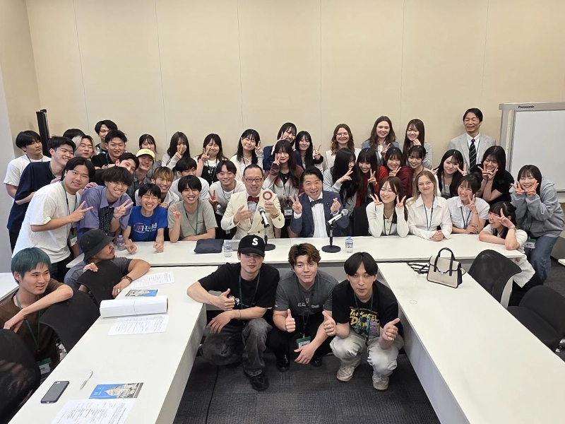 伊佐進一議員との集合写真
