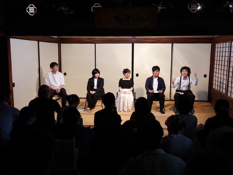 プロデューサーを担当した学生が司会を務めたアフタートーク