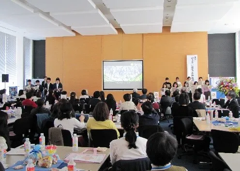 学生とミュージシャンによる ミニコンサート