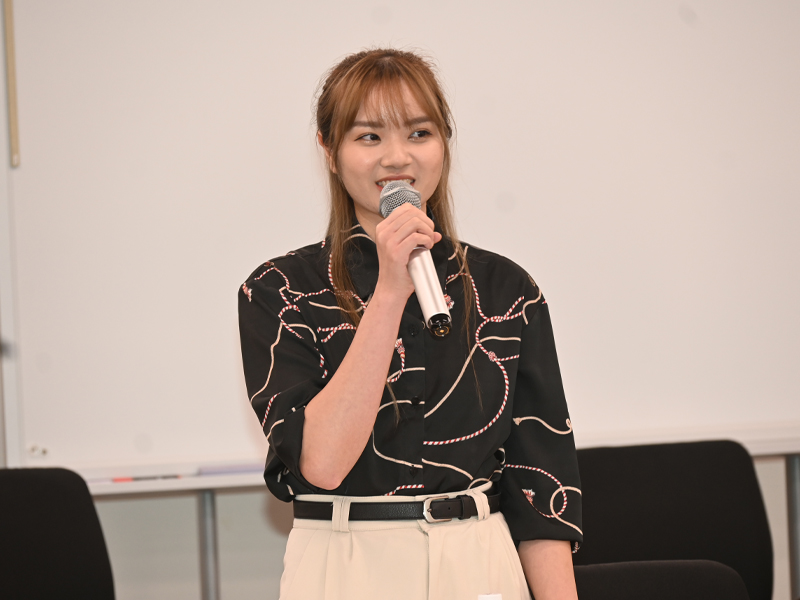 発言するダンホアイ トゥさん