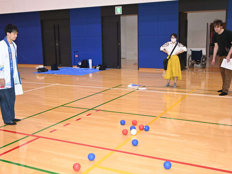 「#神パラ2024盛り上げ隊」によるパラスポーツ・ボッチャの体験会