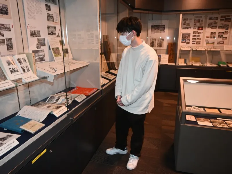 「学校法人神戸学院 110年の歴史資料展」の会場