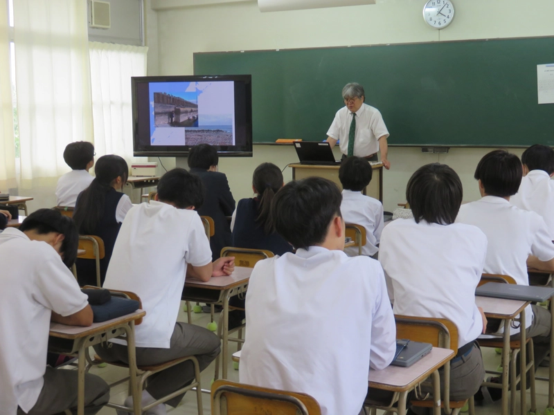 現代社会学部の前林教授による社会防災講座