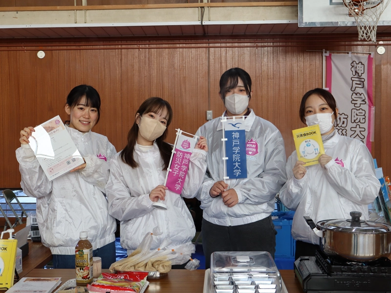 ブース出展に参加した「防災女子」