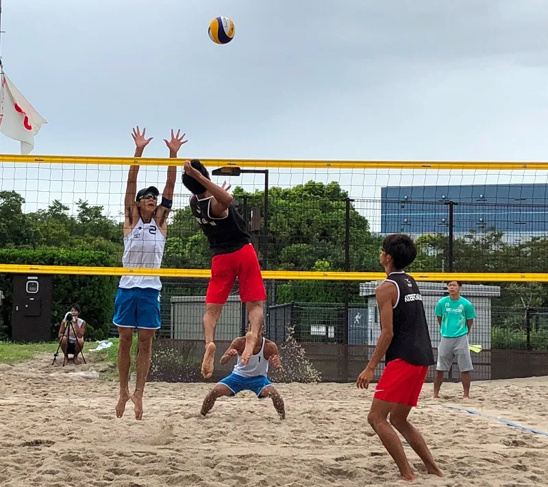 第73回国民体育大会に兵庫県選手団としてバレーボール部の秋田監督と