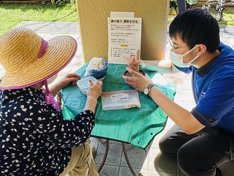 卵の殻で肥料づくり