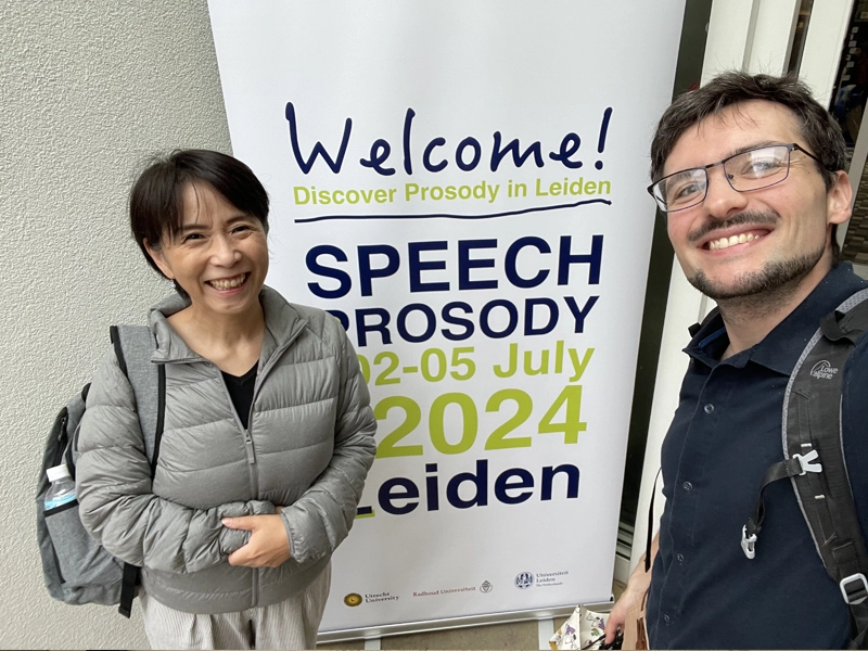 ワークショップを実施した中西教授(左)とクランジュさん