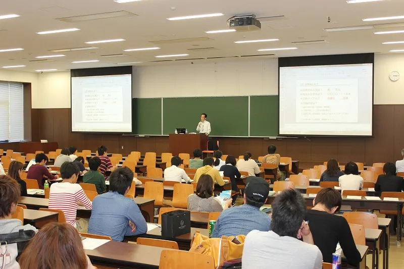 同窓会連携講座がスタートしました｜TOPICS｜神戸学院大学
