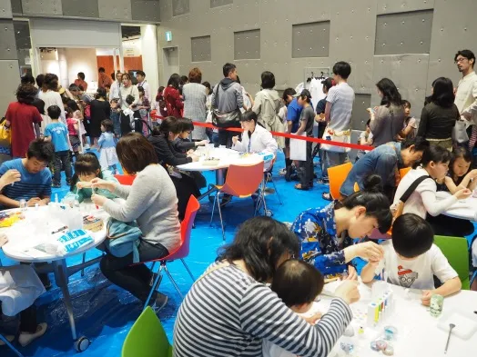 開場と同時に大賑わいとなった会場