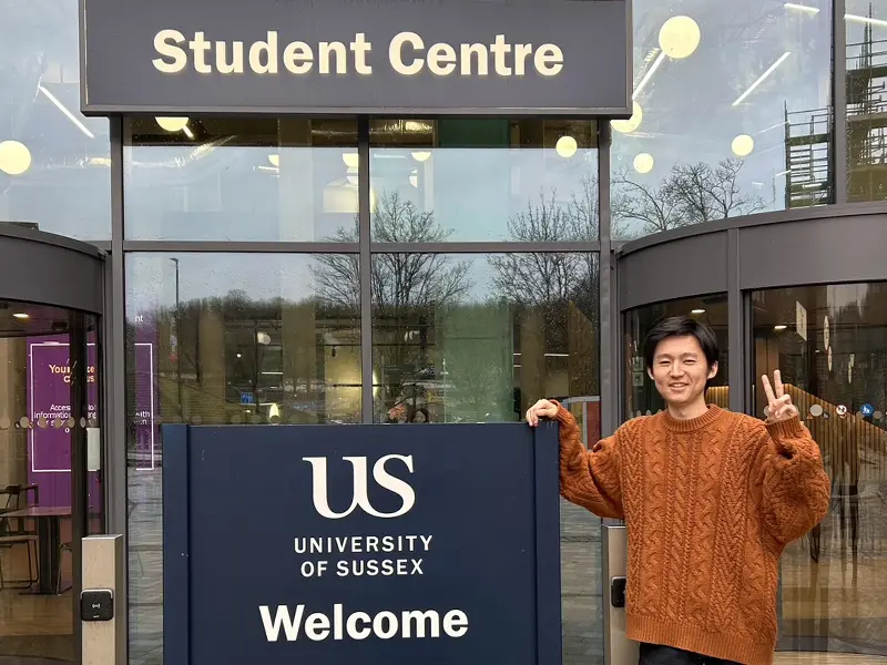 サセックス大学大学院に進学した卒業生の吉永さん