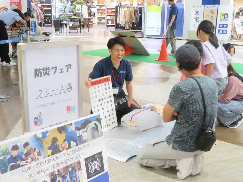 【Seagull Rescue】心肺蘇生法をレクチャーする学生