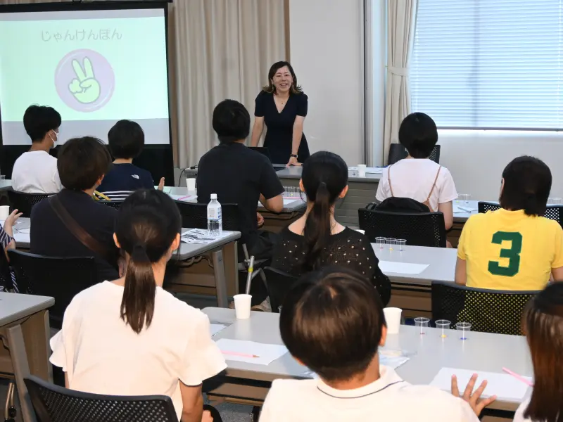 心理学部のミニ実習が人気