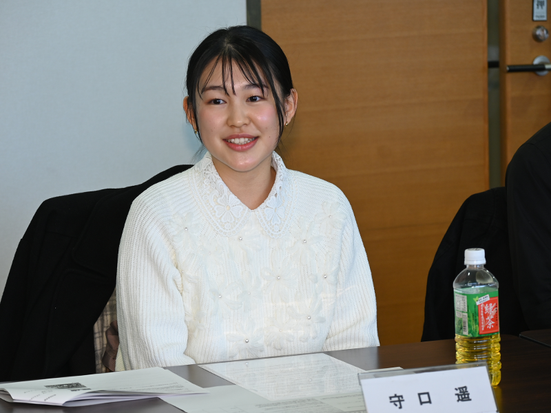⑧心理学部の守口遥さん