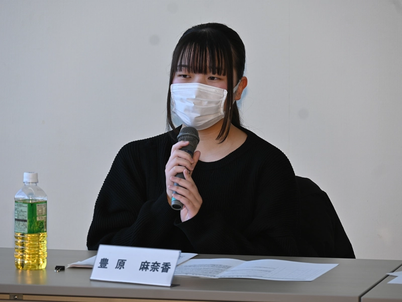 ⑩GC学部の豊原麻奈香さん