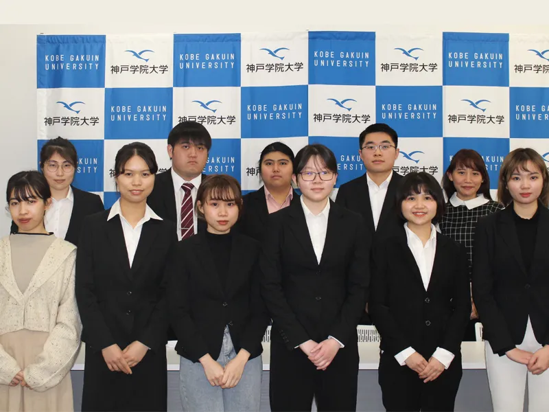 【中古】 神戸学院大学 ２０１３/教学社 神戸女学院大学 (2025年版大学赤本シリーズ) | 教学社編集部 |本