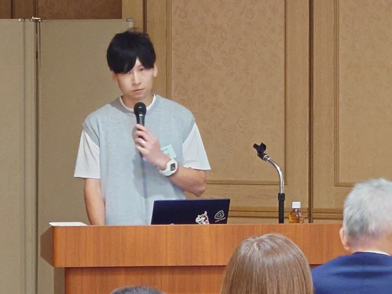 講演する菊川准教授