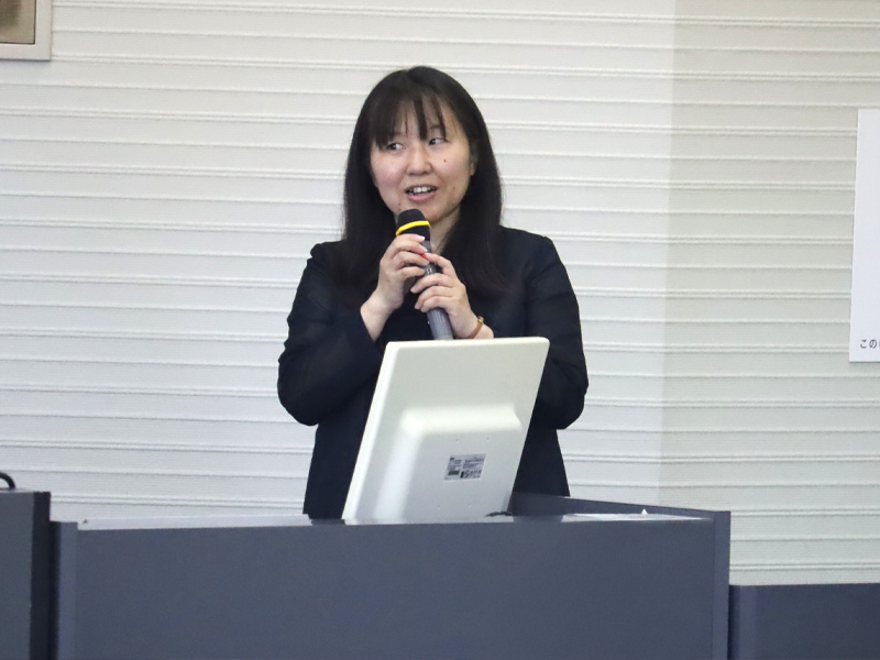 プレ・イヴェントで講演する那須聡子氏