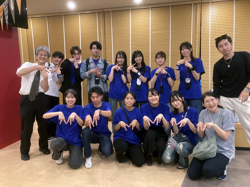 両ゼミの学生全員で集合写真