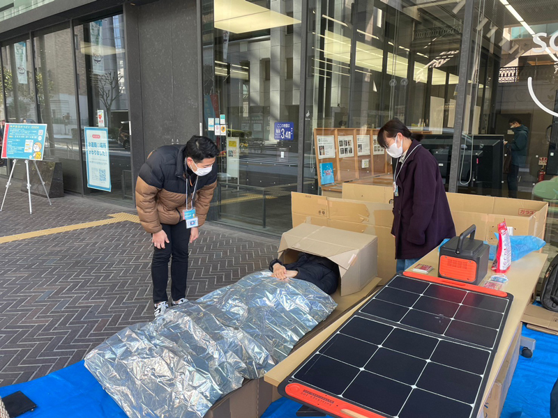 冬の避難所体験を実施した若者防災協議会