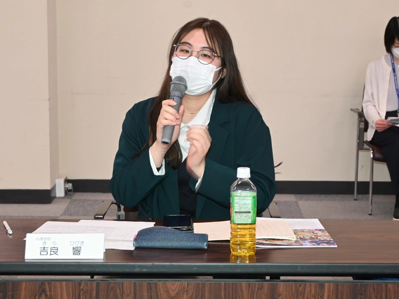 活動紹介する吉良さん