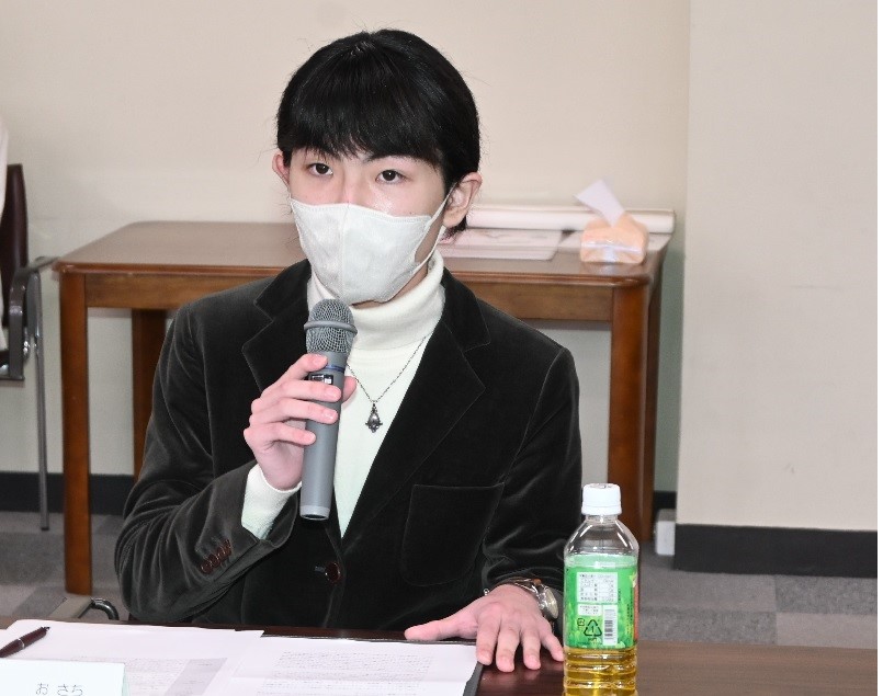 活動紹介する濵本さん
