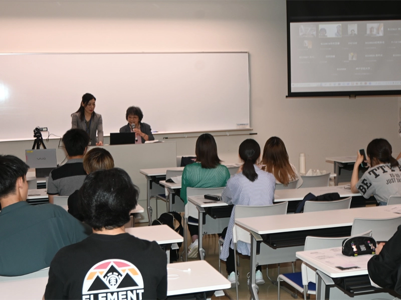 オンラインを利用して中国国際放送局日本語部の皆さんとの交流が実現したグローバル・コミュニケーション学部の授業