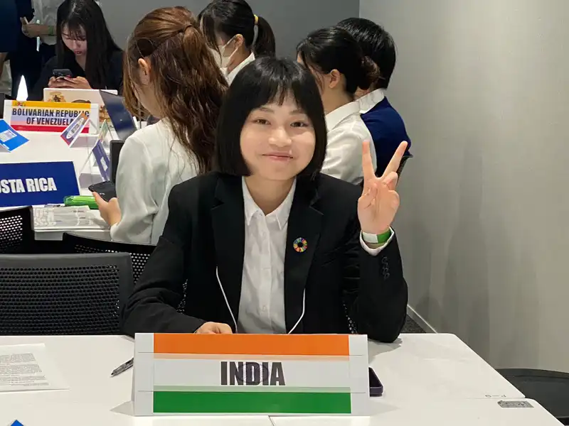 インド大使役を務めた留学生のトウ・ウキンさん