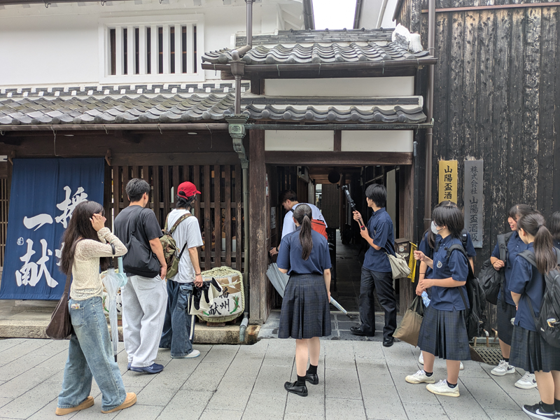 酒蔵通りの取材