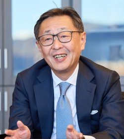 備酒 伸彦 学長