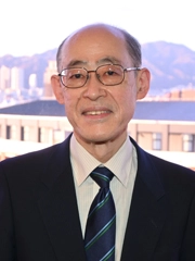 学部長　春藤　久人