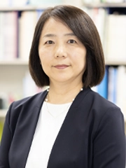 研究科長　津川尚子
