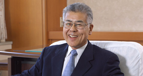 神戸学院大学 学長 岡田 芳男