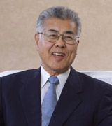 神戸学院大学 学長 岡田 芳男