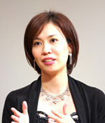 ピアニスト 鈴木 華重子さん