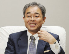 岡田豊基学長　法学部法律学科教授