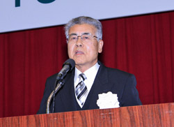 岡田 豊基 学長