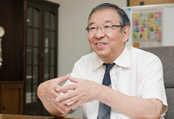 伊藤 茂 副学長